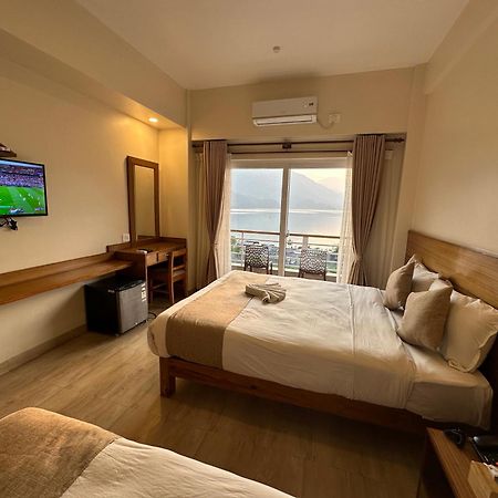 Urban Boutique Hotel Pokhara Ngoại thất bức ảnh
