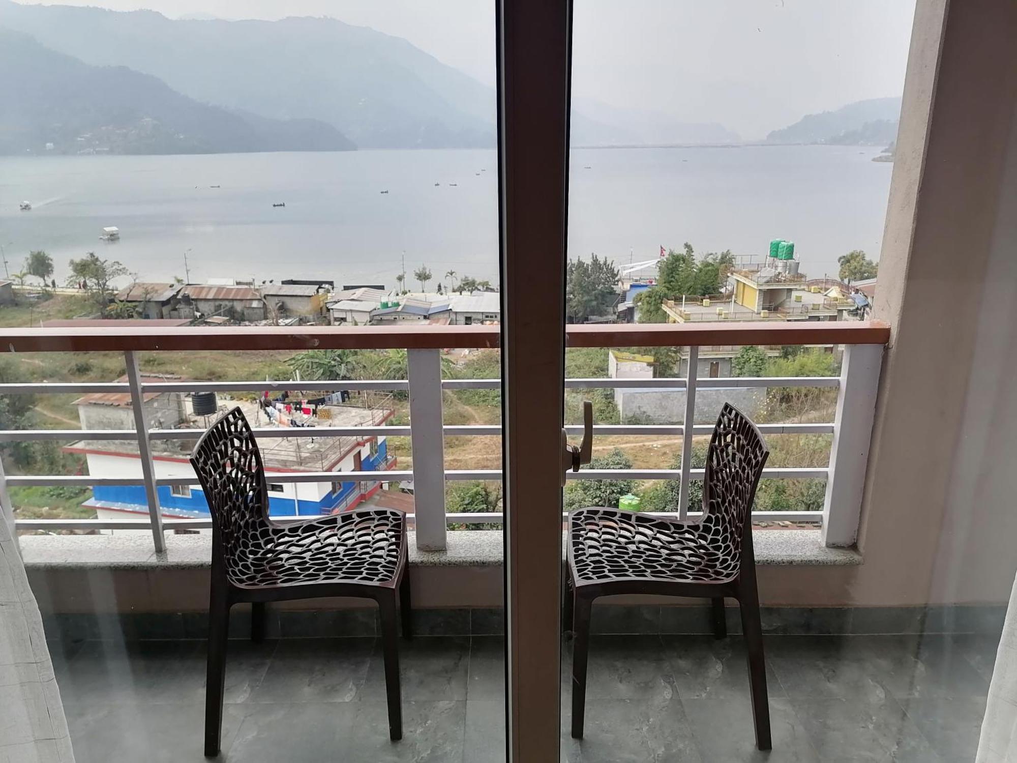 Urban Boutique Hotel Pokhara Ngoại thất bức ảnh