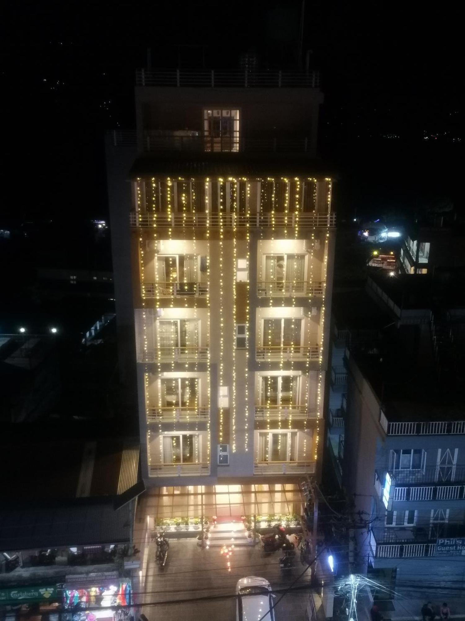 Urban Boutique Hotel Pokhara Ngoại thất bức ảnh